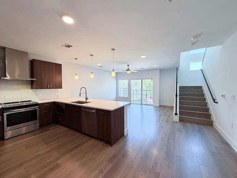 2213 Poquito St #308 — Photo 4