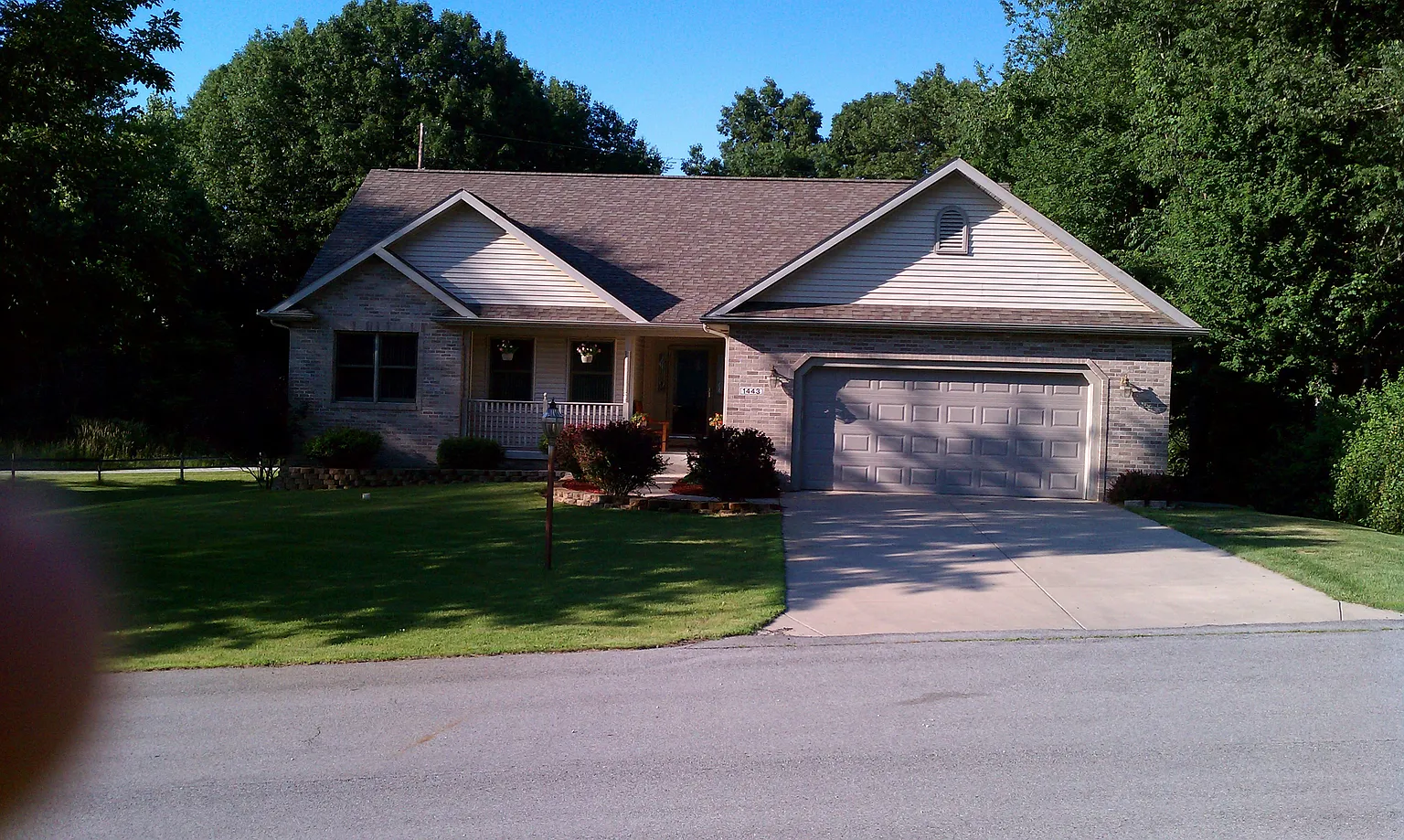 1443 N Cortland Ln photo 1