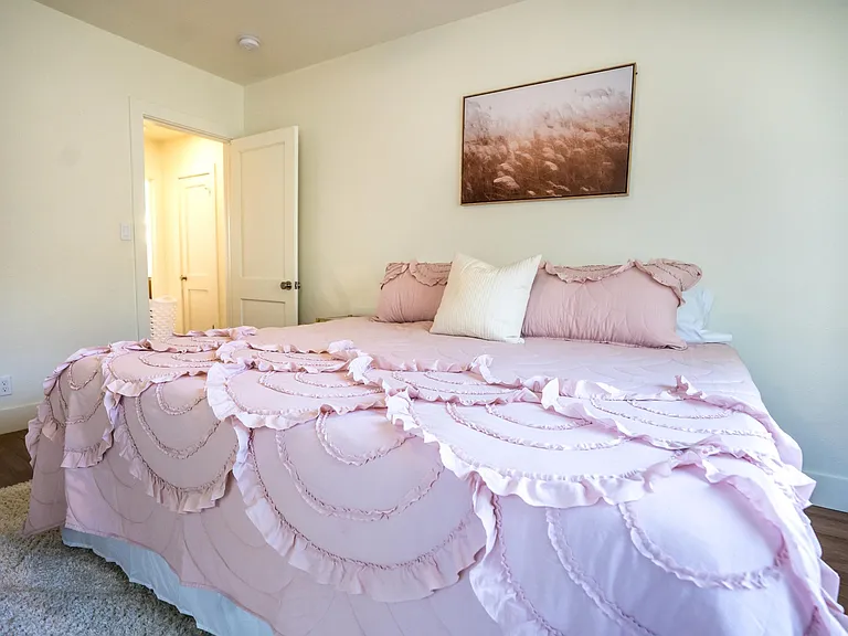 2160 Riverside Ave #7 — Photo 28