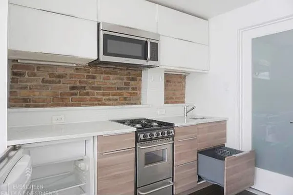 Rented by Evergreen Realty & Investments | media 1