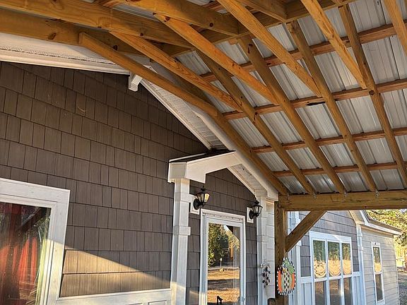 4th image of 1104 Flathead Rd