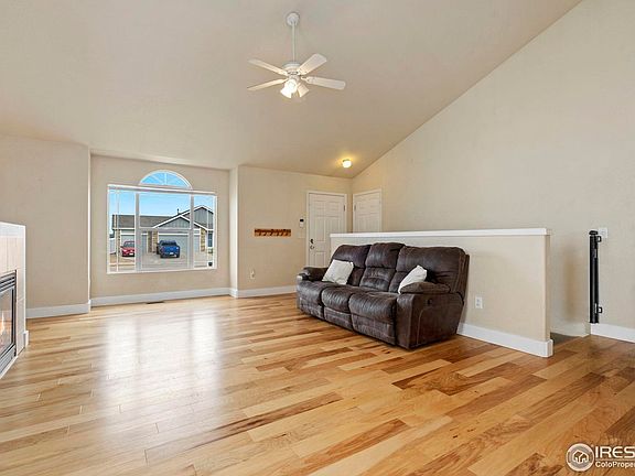 4th image of 6857 Mount Democrat St