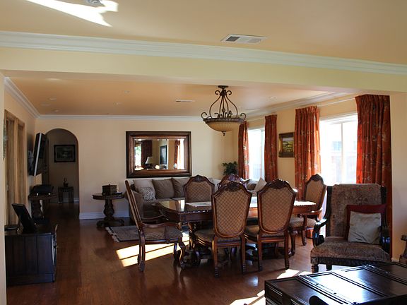 Formal Dining