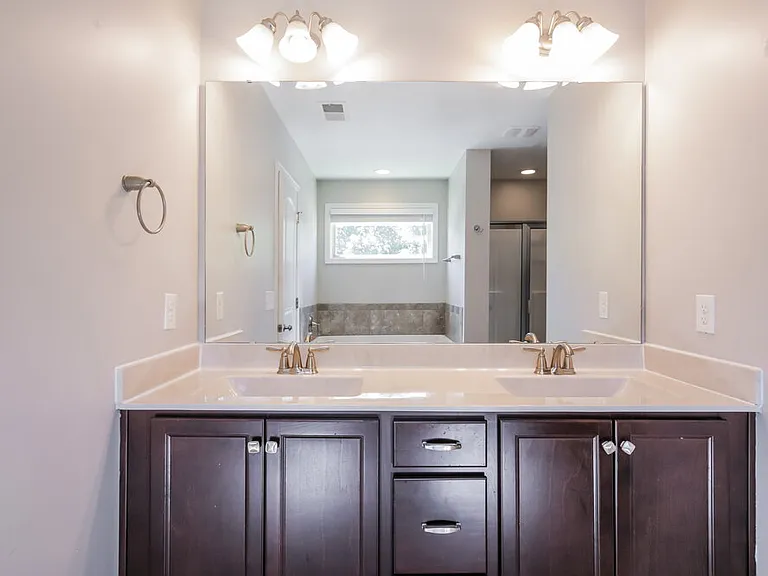 410 Sugarpine Trl — Photo 12