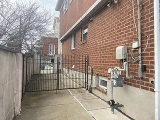 5th image of 9-42 130th St