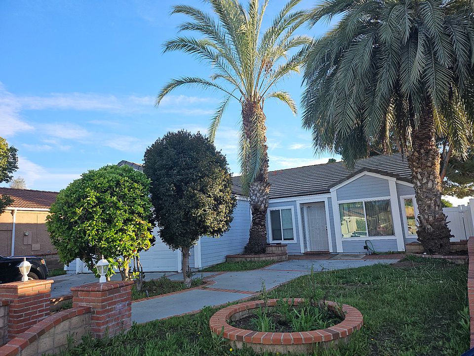 1st image of 39715 Sunrose Dr