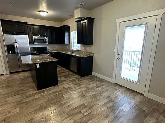 5th image of 1347 E Rosewood Ln APT 41