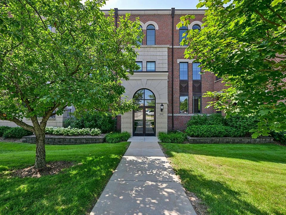1st image of 19045 Thomson DRIVE #201