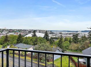 624 E 32nd St #401, Tacoma, WA 98404