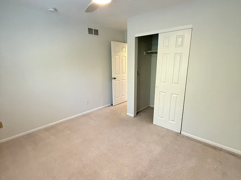 579 W Arrowhead St — Photo 21