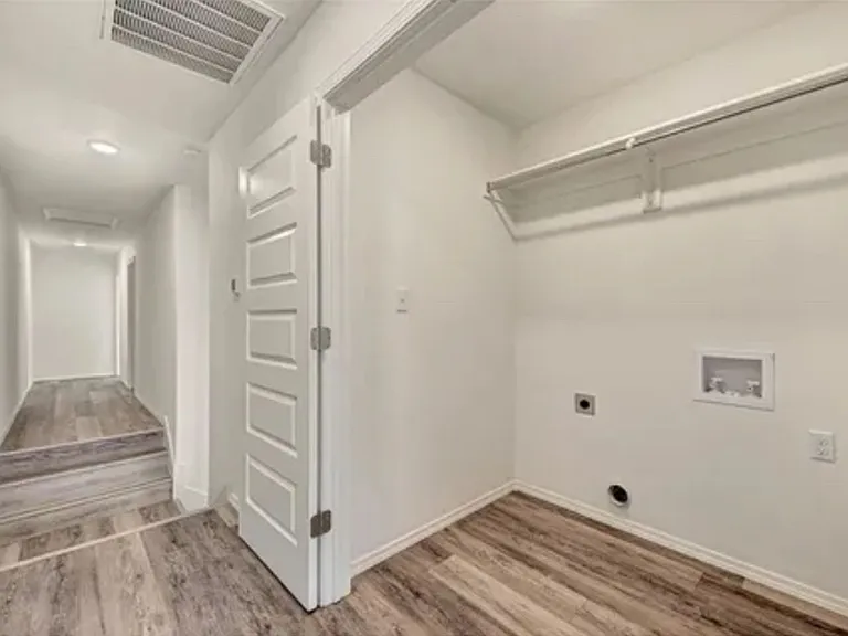 766 S Amarillo Ave — Photo 17