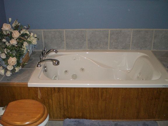JAZUCCI TUB