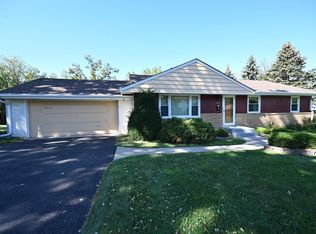 1085 Delaware Ave, Mendota Heights, MN 55118