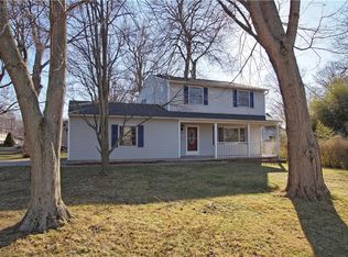 7706 Salida Rd, Mentor On The Lake, OH 44060