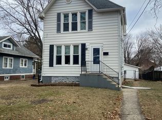 323 Rome Ave, Rockford, IL 61107