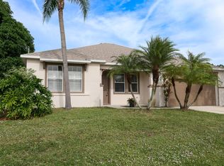 147 SW Glenwood Dr, Port Saint Lucie, FL 34984