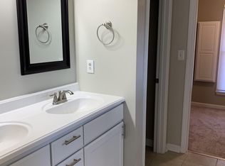 2548 Paintersmill Dr, Fayetteville, NC 28304