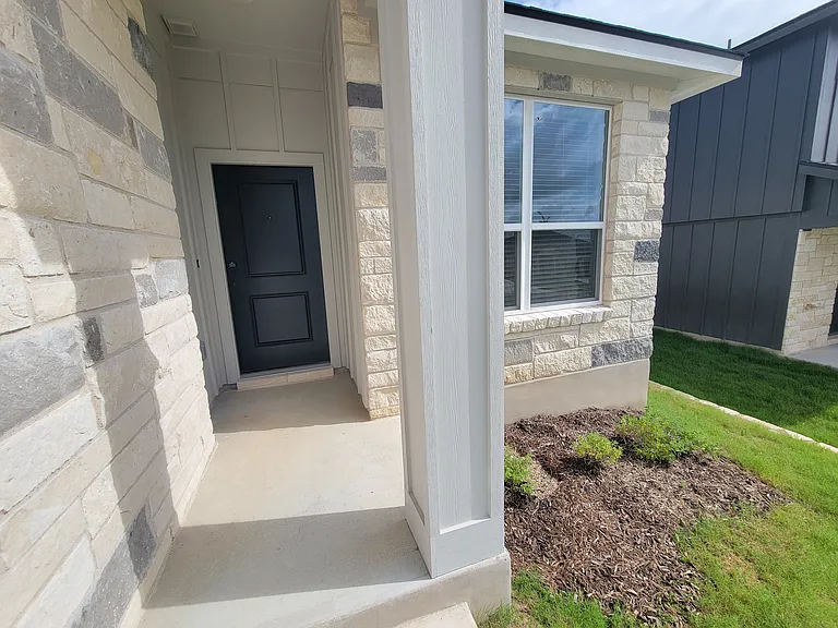 3807 American Elm Dr — Photo 2