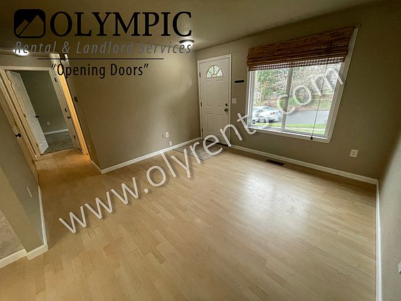 4th image of 1709 14th Ave SE