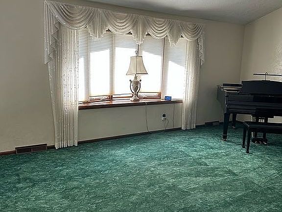 Large bay window living room