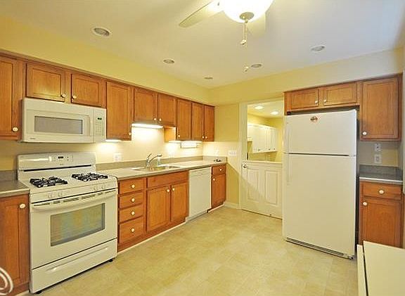 5th image of 21110 Ontaga Ave