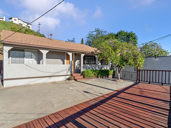 4th image of 2723 Ballard St #A