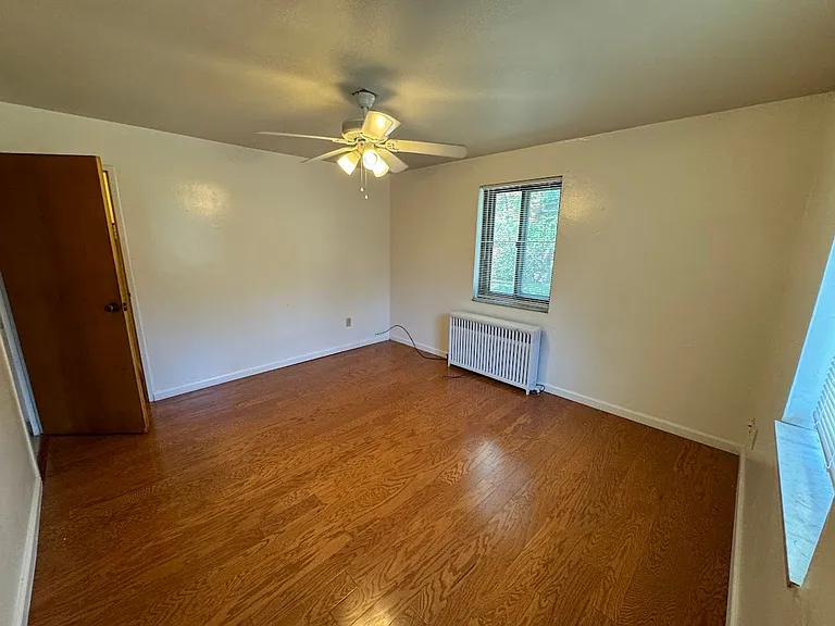 819 College Avenue — Photo 43