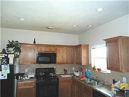 5th image of 9819 Tawny Trace Ct