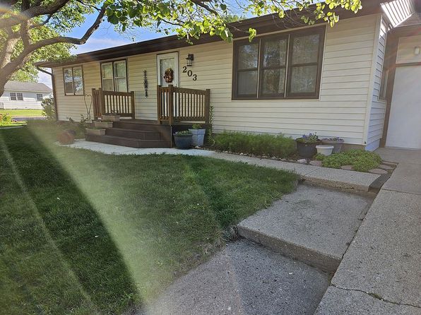 203 Anchor Dr