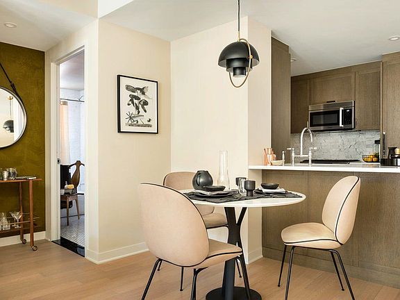 3rd image of 261 Hudson St APT 8D