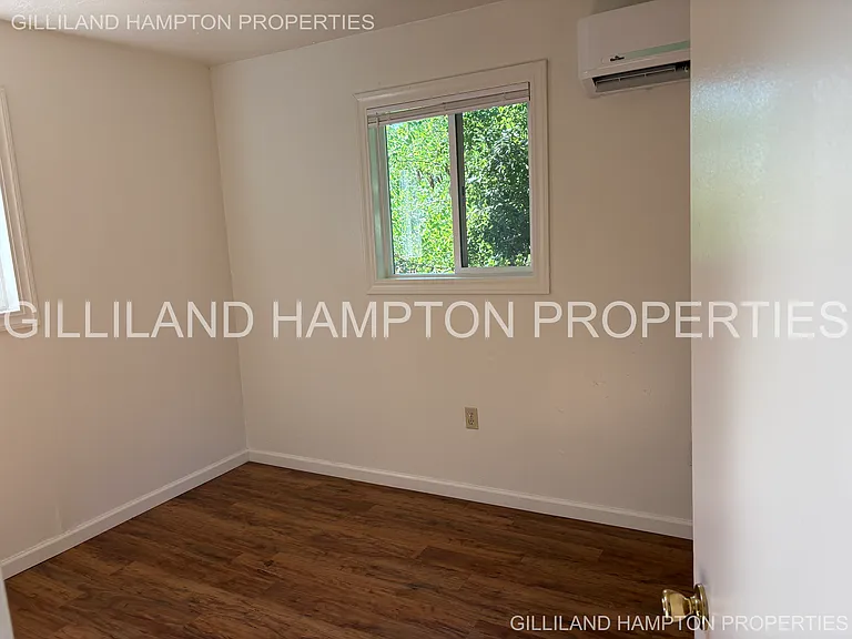725 SW 7th St — Photo 36