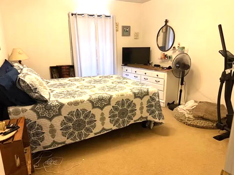 11515 Valencia Dr #B — Photo 6