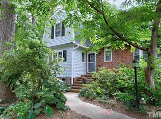 928 Hampshire Ct, Cary, NC 27511