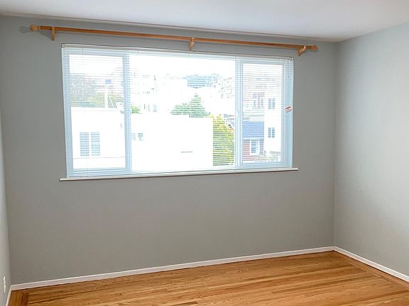 3rd image of 4932 Anza St #4