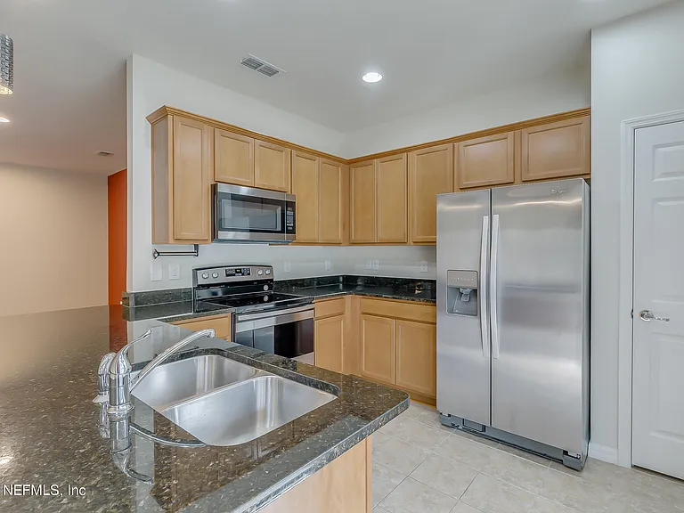 7021 Buroak Ct — Photo 6