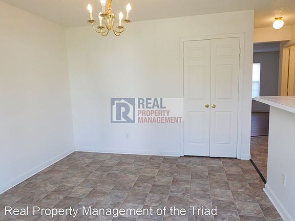 5th image of 1500 Gatewood Ave Unit 112
