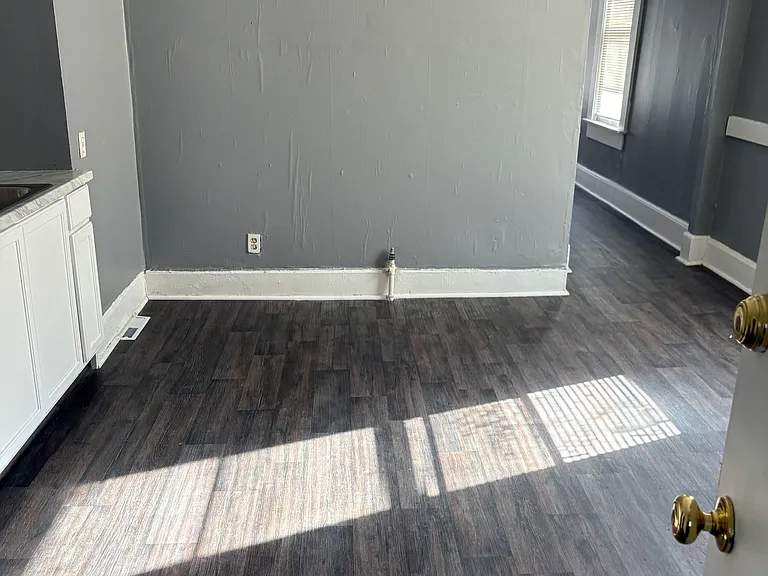 2823 N 28th St — Photo 10