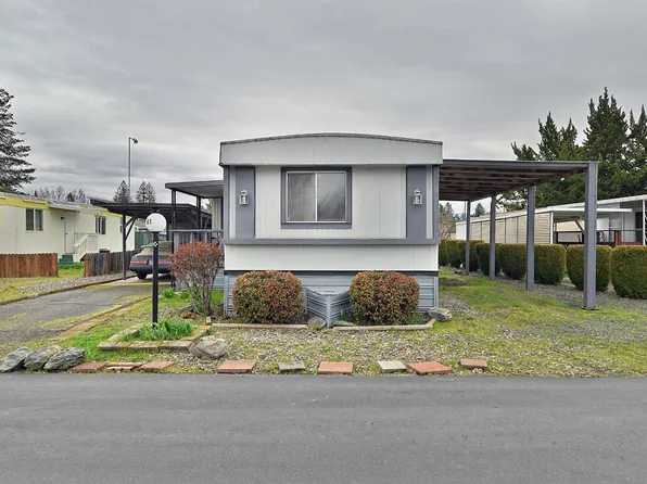 2385 Table Rock Rd Space 81, Medford, OR 97501