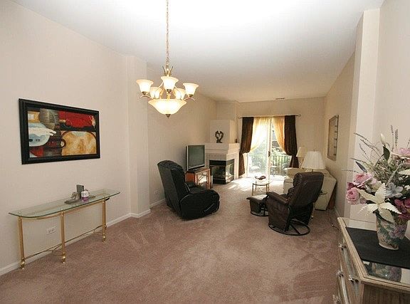 2nd image of 1179 Hawthorne Ln #1179