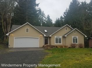 37096 Bay St NE, Hansville, WA 98340