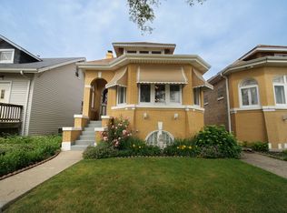 2820 N Mont Clare Ave, Chicago, IL 60634