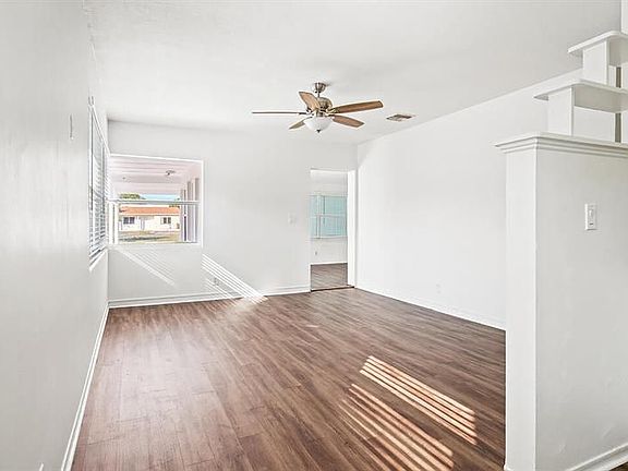 4th image of 5208 Spruce Ave #A