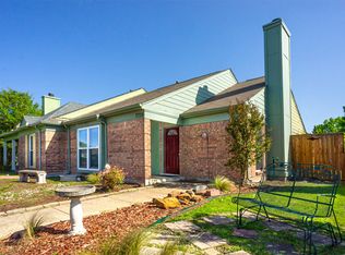 7706 Cousteau Dr, Rowlett, TX 75088