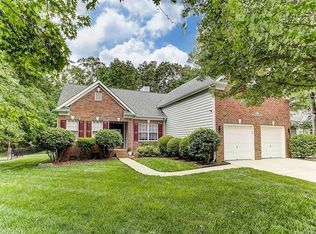 10930 Sycamore Club Dr, Mint Hill, NC 28227