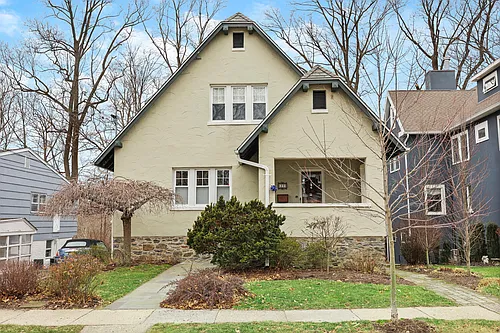 29 Chestnut Ave Photo 1