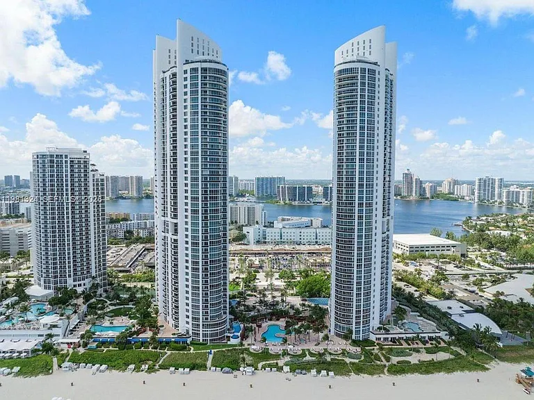 18101 Collins Ave #401 — Photo 42