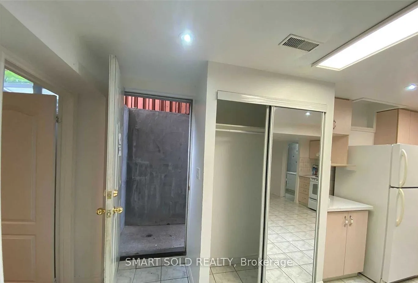 2 bed, $1,400 — Photo 3