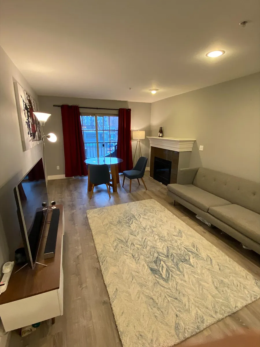 Building Photo - 123 Queen Anne Ave #301