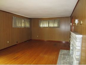 3rd image of 1013 Whippoorwill Ln