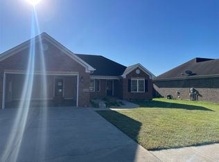 1568 Trillium Ln, Bowling Green, KY 42104